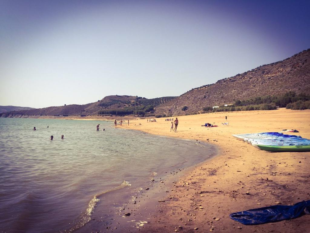 Camping Valdearenas Існахар Екстер'єр фото