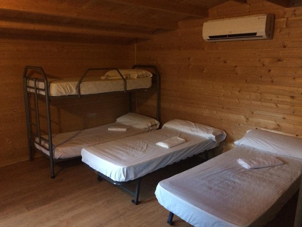 Camping Valdearenas Існахар Екстер'єр фото